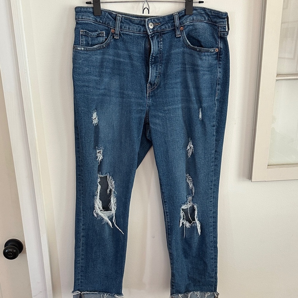 Old Navy High-Rise Blue Straight Jeans